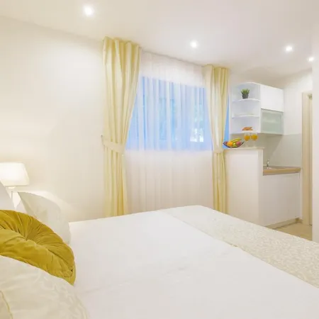 Apartament Location Split